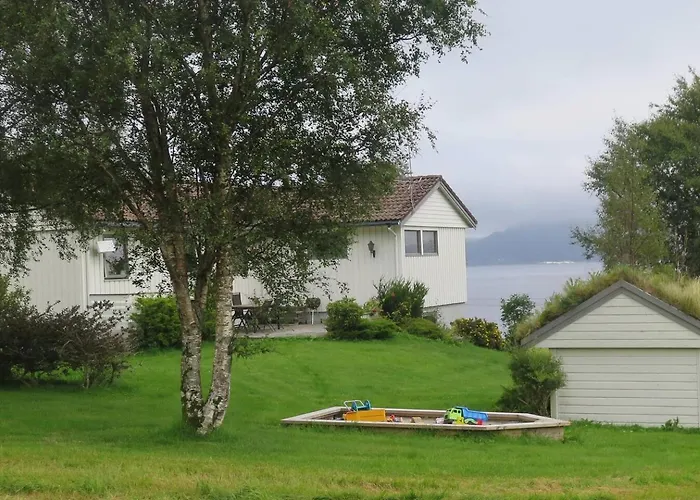 Sara's Fjord View House * Stadlandet